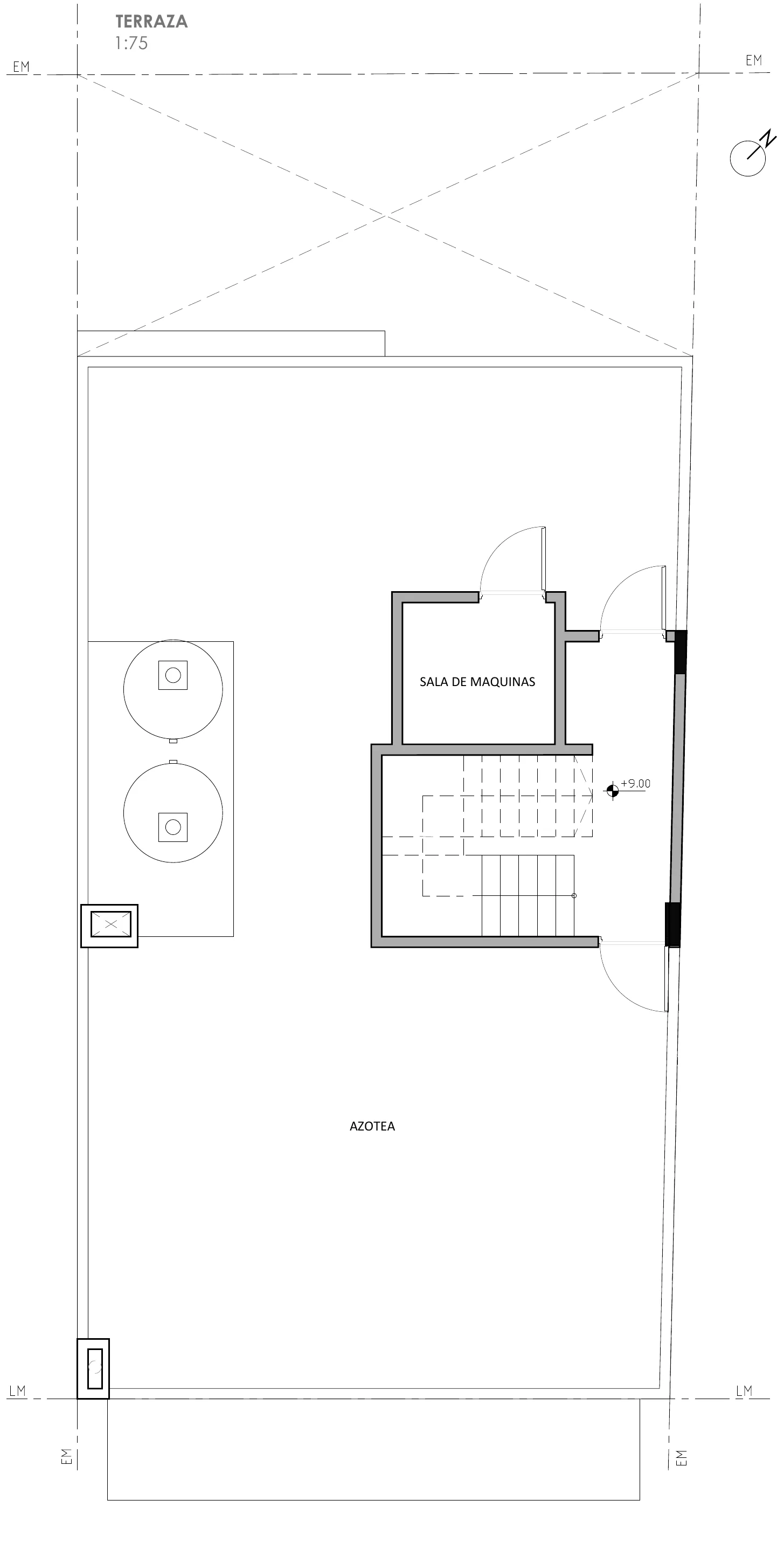 Plano de terraza con azotea, sala de máquinas y tanques